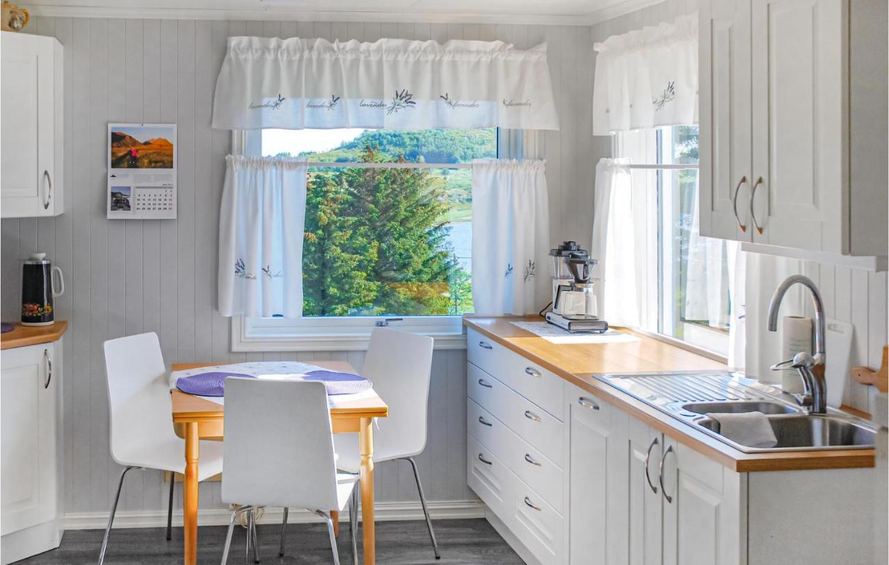 Nice Home In Leknes With House Sea View Exteriör bild
